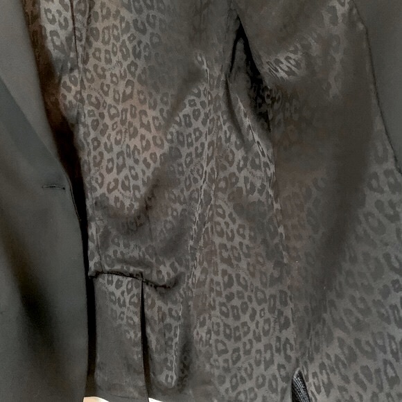 Guess by Marciano size 8 long black blazer - Picture 8 of 11